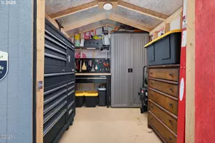 3461 NW Lee Ave, Lincoln City, OR 97367 - Photo 25