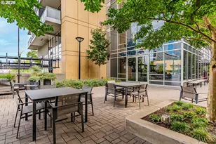 836 S Curry St, Portland, OR 97239 - Photo 35