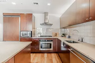 836 S Curry St, Portland, OR 97239 - Photo 15