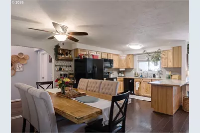 691 NE 5th St, Willamina, OR 97396 - Photo 15