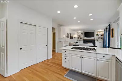 28043 SW Willow Creek Dr, Wilsonville, OR 97070 - Photo 11