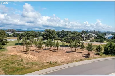 2754 Lincoln Ave, Bandon, OR 97411 - Photo 5