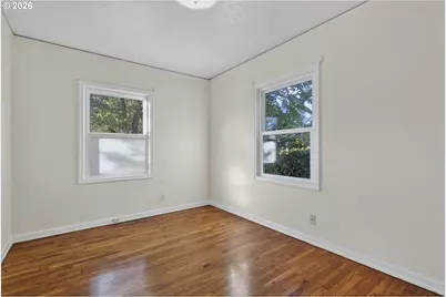 8301 NE Hassalo St, Portland, OR 97220 - Photo 15