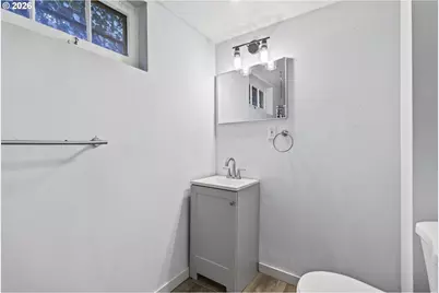8301 NE Hassalo St, Portland, OR 97220 - Photo 25