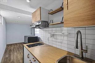 8301 NE Hassalo St, Portland, OR 97220 - Photo 19