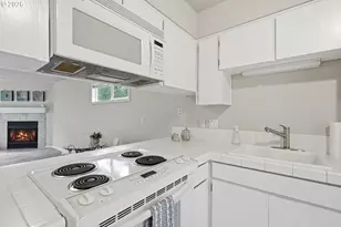 10900 SW 76th Pl, Portland, OR 97223 - Photo 15