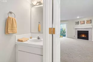 10900 SW 76th Pl, Portland, OR 97223 - Photo 9