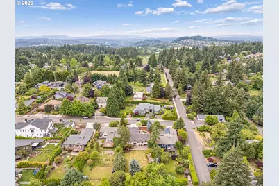 19142 Suncrest Dr, West Linn, OR 97068 - Photo 45