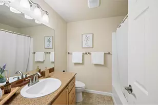 19142 Suncrest Dr, West Linn, OR 97068 - Photo 17