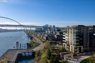 1830 NW Riverscape St, Portland, OR 97209 - Photo 9