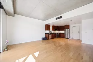 1830 NW Riverscape St, Portland, OR 97209 - Photo 17