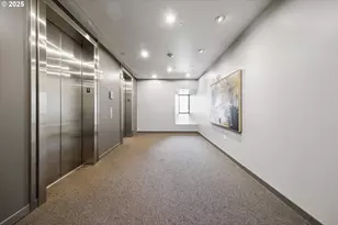 1830 NW Riverscape St, Portland, OR 97209 - Photo 9