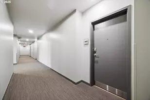 1830 NW Riverscape St, Portland, OR 97209 - Photo 11