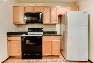 911 N 9th St, Cottage Grove, OR 97424 - Photo 13