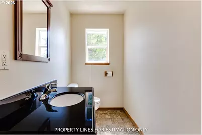 911 N 9th St, Cottage Grove, OR 97424 - Photo 17