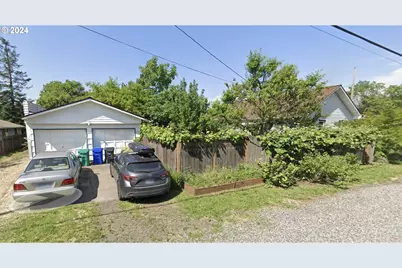 1311 N Bryant St, Portland, OR 97217 - Photo 3