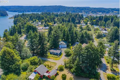 90842 Sand Dollar Ln, Coos Bay, OR 97420 - Photo 3