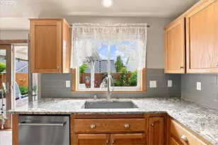 504 N Lark Dr, Ridgefield, WA 98642 - Photo 13