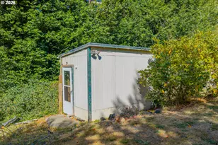 56788 Cougar Rd, Coquille, OR 97423 - Photo 33
