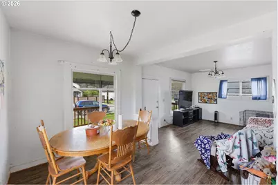 1963 Broadway Ave, North Bend, OR 97459 - Photo 9