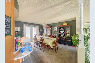 508 Cattle Dr, Roseburg, OR 97470 - Photo 3