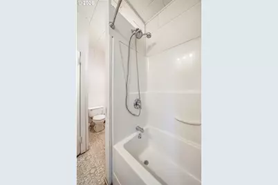 740 S 6th St, Cottage Grove, OR 97424 - Photo 19