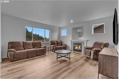 8445 SW 195th Pl, Beaverton, OR 97007 - Photo 19
