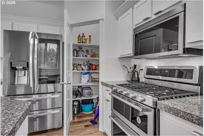 8445 SW 195th Pl, Beaverton, OR 97007 - Photo 17