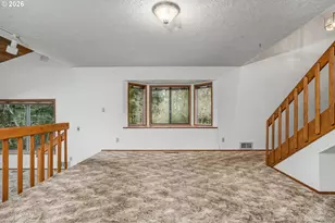 6683 Indian Springs Rd NE, Scotts Mills, OR 97375 - Photo 9