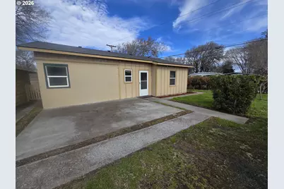 3208 W 7th St, The Dalles, OR 97058 - Photo 3