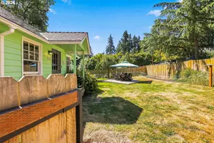 2320 SW Dolph Ct, Portland, OR 97219 - Photo 21