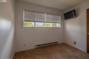 1391 Bayview St, North Bend, OR 97459 - Photo 29