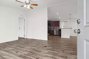 5266 Crystal St NE, Salem, OR 97305 - Photo 13