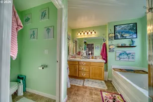 34050 SE Sturgeon St, Scappoose, OR 97056 - Photo 17