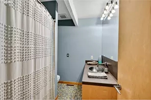 6736 SW Hamilton Ct, Portland, OR 97225 - Photo 33