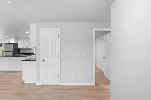 703 NW 117th St, Vancouver, WA 98685 - Photo 11