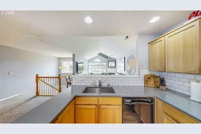 442 N Bridgeton Rd, Portland, OR 97217 - Photo 11