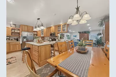 1099 Parkview Dr, Brookings, OR 97415 - Photo 9