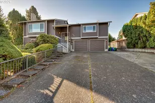 3002 SW 23rd St, Gresham, OR 97080 - Photo 3