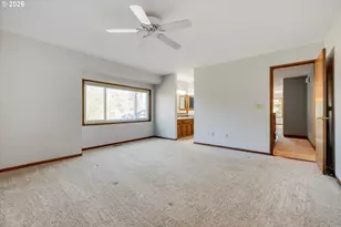 3002 SW 23rd St, Gresham, OR 97080 - Photo 15