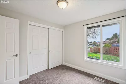 44 SW Birdsdale Dr, Gresham, OR 97080 - Photo 19