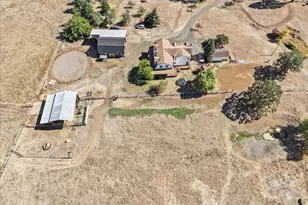307 Towhee Ln, Tenmile, OR 97481 - Photo 39
