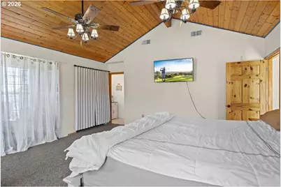 307 Towhee Ln, Tenmile, OR 97481 - Photo 17