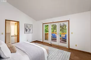 3023 SW Collins Ct, Portland, OR 97219 - Photo 21