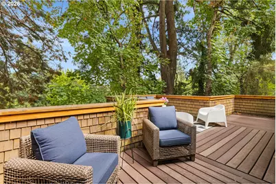 3023 SW Collins Ct, Portland, OR 97219 - Photo 27