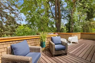 3023 SW Collins Ct, Portland, OR 97219 - Photo 27