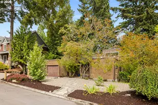3023 SW Collins Ct, Portland, OR 97219 - Photo 43
