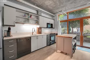 411 NW Flanders St, Portland, OR 97209 - Photo 7