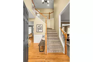 5002 SW Orchard Ln, Portland, OR 97219 - Photo 3