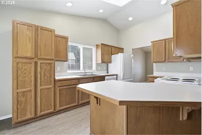 15049 Homestead Dr, Oregon City, OR 97045 - Photo 11